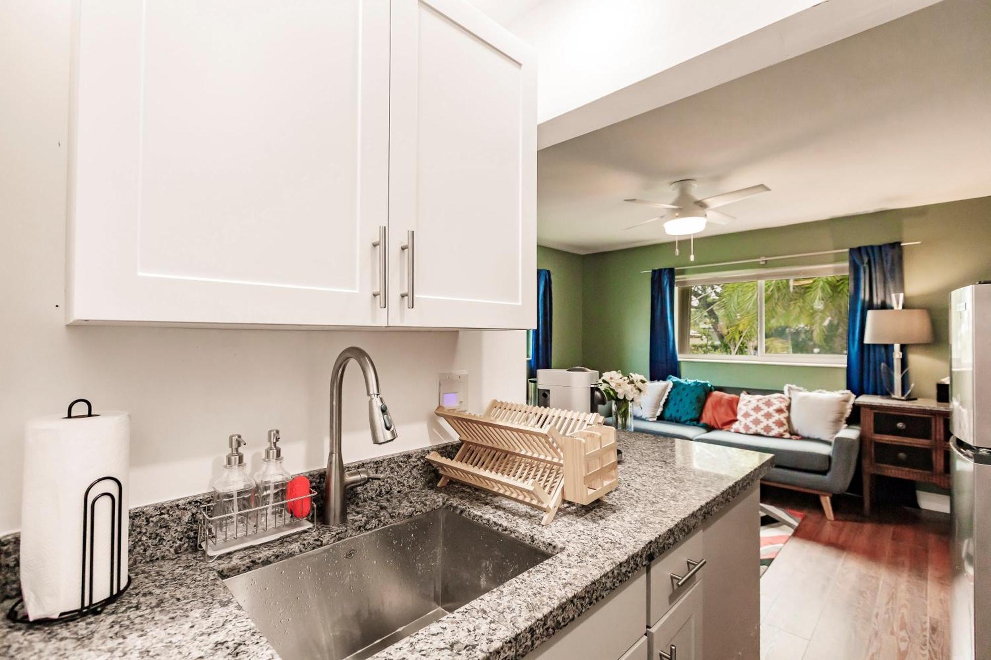 Uhost Ai - Updated 1B1B Hideaway - Sleeps 3 Hollywood Extérieur photo