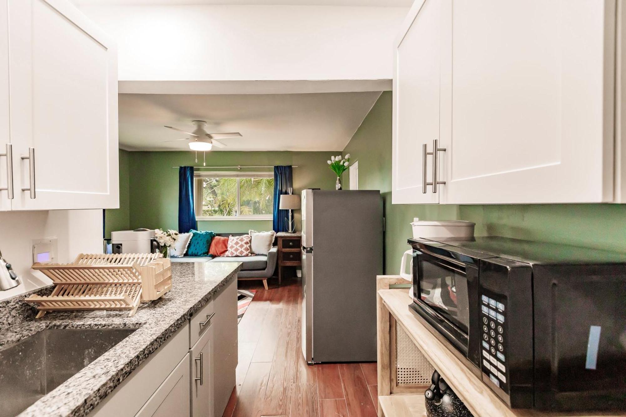 Uhost Ai - Updated 1B1B Hideaway - Sleeps 3 Hollywood Extérieur photo