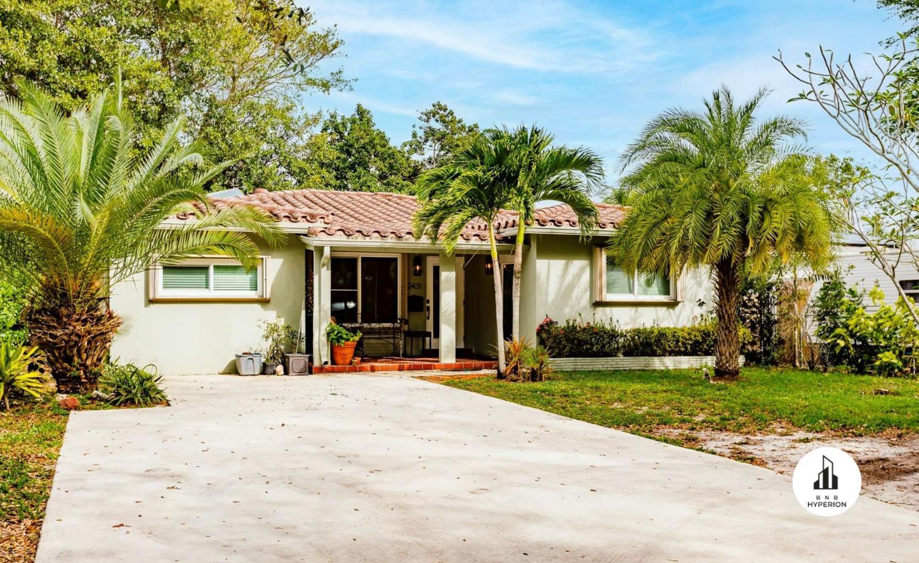 Uhost Ai - Updated 1B1B Hideaway - Sleeps 3 Hollywood Extérieur photo