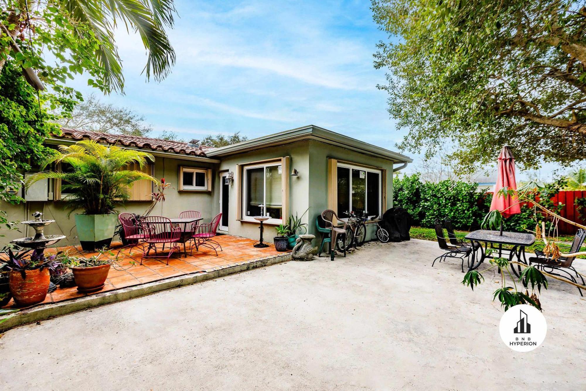 Uhost Ai - Updated 1B1B Hideaway - Sleeps 3 Hollywood Extérieur photo
